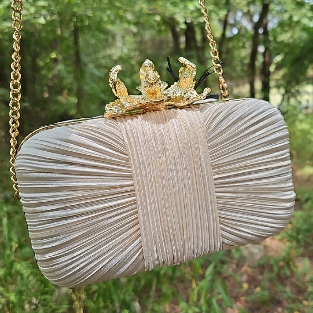 House of Harlow 1960 Cream Clutch with Gold Chain